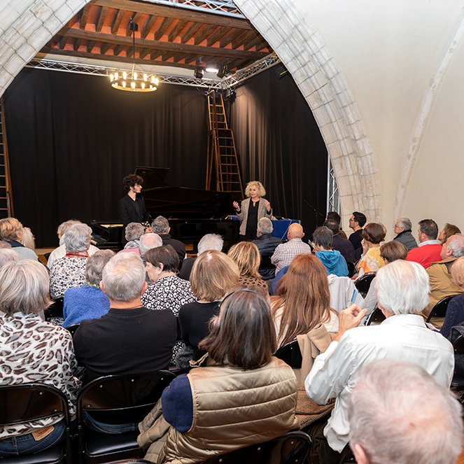 Récital du 19 novembre 2023 - Photo Rémy SALAÜN - Tous droits réservés <strong>Récital du 19 novembre 2023</strong> <small>- Photo Rémy SALAÜN - Tous droits réservés</small>