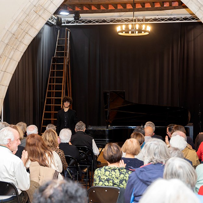 Récital du 19 novembre 2023 - Photo Rémy SALAÜN - Tous droits réservés <strong>Récital du 19 novembre 2023</strong> <small>- Photo Rémy SALAÜN - Tous droits réservés</small>